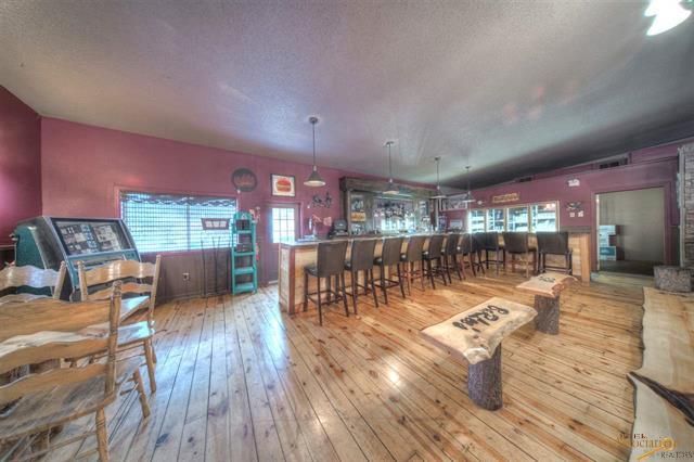Barlee's Food & Drink: 253 Swanzey St, Keystone, SD 57751